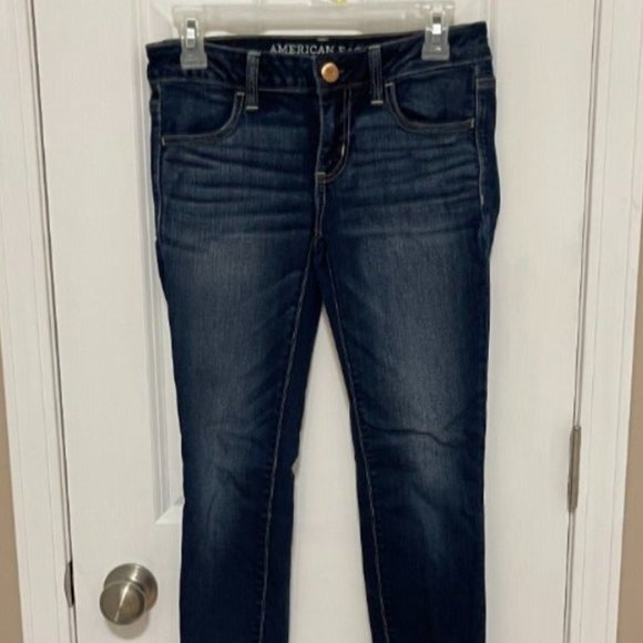 American Eagle Jeans - Picture 1 of 3
